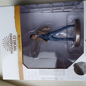 Harry Potter.... Wizarding World Figurine - Brown and Blue